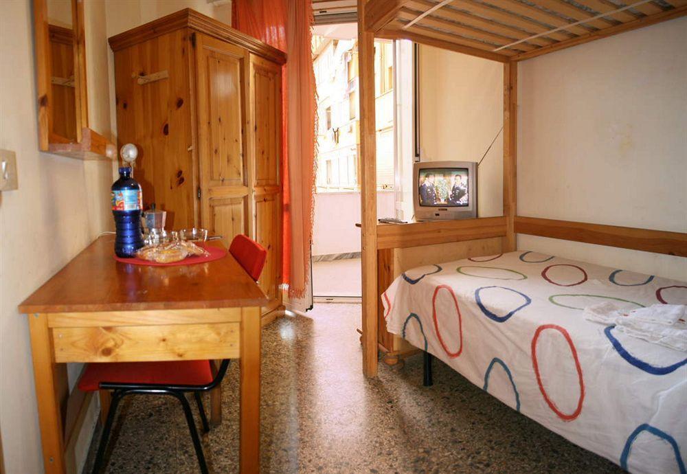 Speedybed Hotel Rom